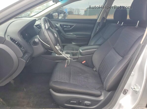 1N4AL3AP2HC226775 2017 NISSAN ALTIMA Silver Vista interior delantera