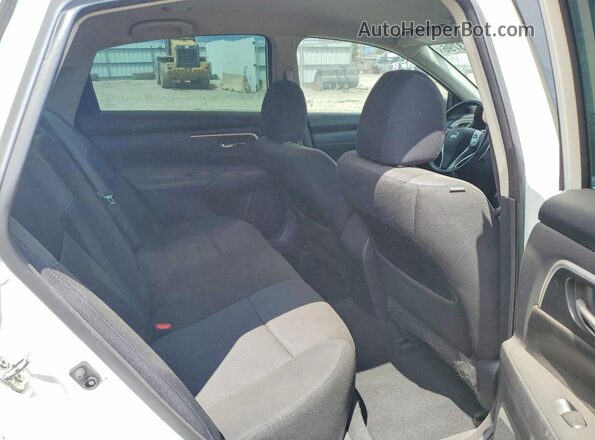 1N4AL3AP2HC262174 2017 NISSAN ALTIMA White Vista de los asientos traseros