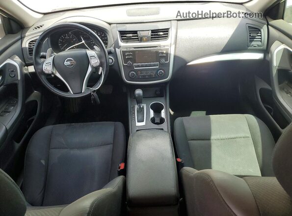 1N4AL3AP2HC262174 2017 NISSAN ALTIMA White Vista del salpicadero