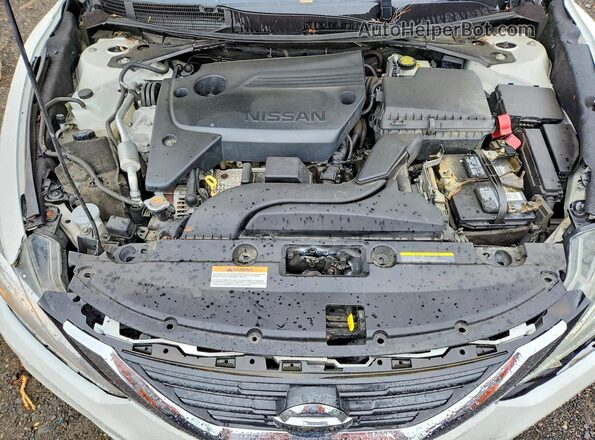 1N4AL3AP2HC274468 2017 NISSAN ALTIMA White Вид задньої частини салону