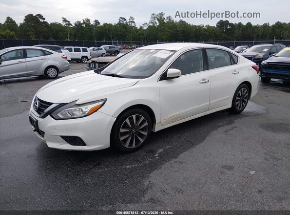 1N4AL3AP2HC274681 2017 NISSAN ALTIMA White Vista tres cuartos delantera izquierda