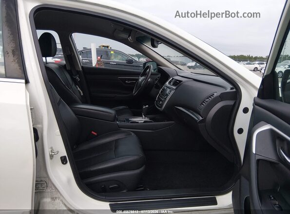 1N4AL3AP2HC274681 2017 NISSAN ALTIMA White Vista interior delantera