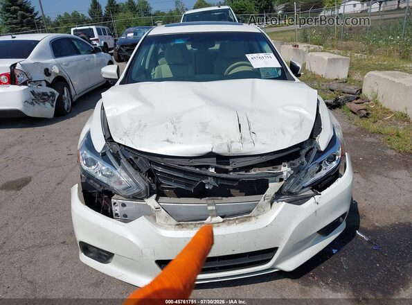 1N4AL3AP2HC276592 2017 NISSAN ALTIMA White Вид спереду