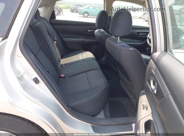 1N4AL3AP2HC280562 2017 NISSAN ALTIMA Silver VIN კოდის სტიკერის ხედი