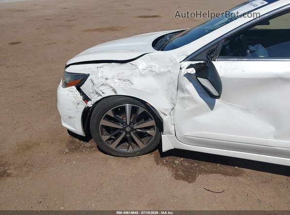 1N4AL3AP2HN324435 2017 NISSAN ALTIMA White Vista frontal