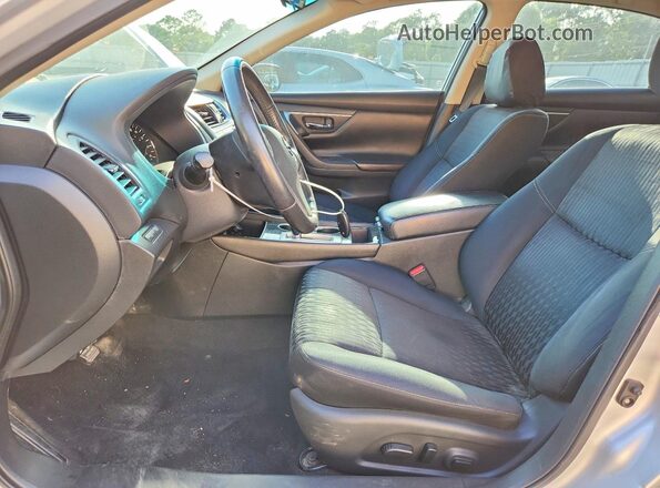 1N4AL3AP2JC108120 2018 NISSAN ALTIMA Silver Widok wnętrza z przodu
