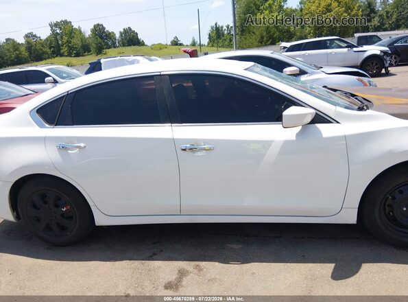 1N4AL3AP2JC119019 2018 NISSAN ALTIMA Белый Панорамный вид салона 360°