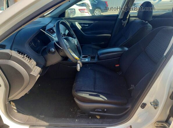 1N4AL3AP2JC157883 2018 NISSAN ALTIMA White Вид салону спереду
