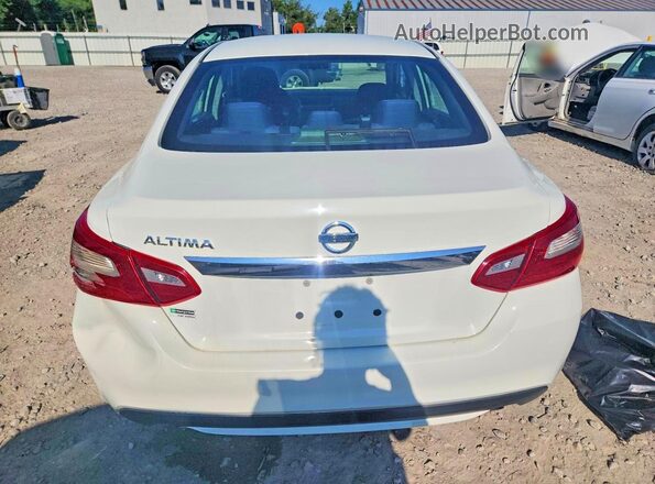 1N4AL3AP2JC157883 2018 NISSAN ALTIMA White Вид ззаду