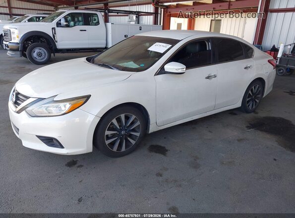 1N4AL3AP2JC190804 2018 NISSAN ALTIMA Белый Передняя левая четверть