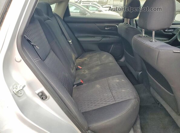 1N4AL3AP2JC205530 2018 NISSAN ALTIMA Silver Rear seats view