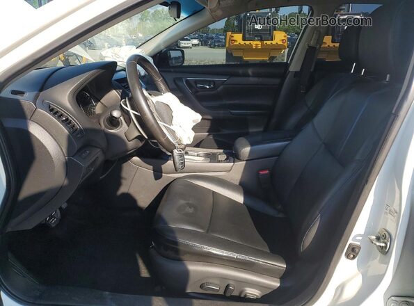 1N4AL3AP2JC292586 2018 NISSAN ALTIMA White Vista interior delantera