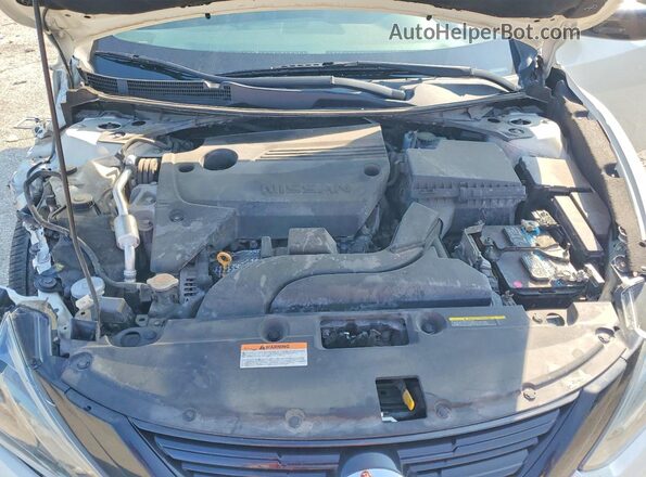 1N4AL3AP2JC470397 2018 NISSAN ALTIMA White Սալոնի հետևի տեսք