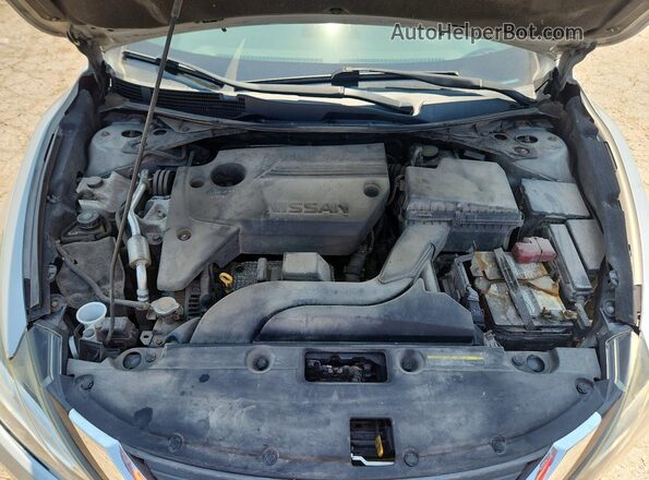 1N4AL3AP3GC267785 2016 NISSAN ALTIMA Silver Widok wnętrza z tyłu