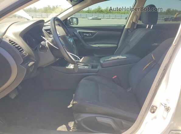 1N4AL3AP3GN333711 2016 NISSAN ALTIMA White Вид салону спереду