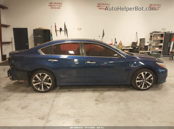 1N4AL3AP3HC118326 2017 NISSAN ALTIMA Dark Blue Rear interior view