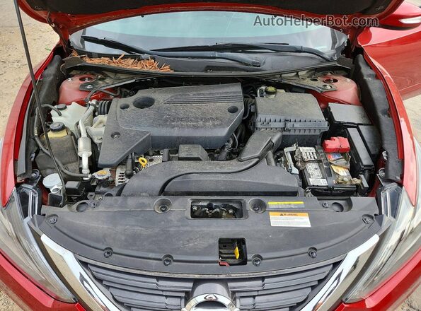 1N4AL3AP3HC130833 2017 NISSAN ALTIMA Red Rear interior view