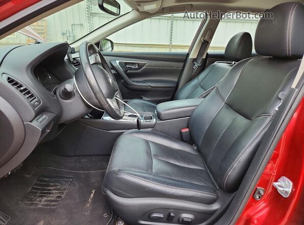 1N4AL3AP3HC130833 2017 NISSAN ALTIMA Red Front interior view