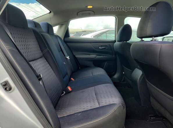1N4AL3AP3HC235193 2017 NISSAN ALTIMA Silver Widok tylnych siedzeń