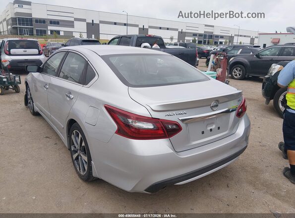 1N4AL3AP3HN316845 2017 NISSAN ALTIMA Silver Tył lewy