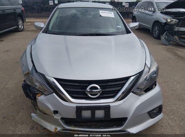 1N4AL3AP3HN316845 2017 NISSAN ALTIMA Silver Widok z przodu
