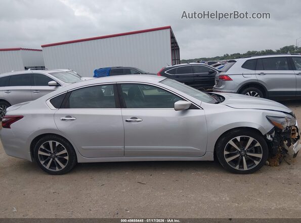1N4AL3AP3HN316845 2017 NISSAN ALTIMA Silver Widok wnętrza z tyłu