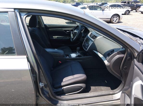 1N4AL3AP3HN332818 2017 NISSAN ALTIMA Gray Вид салону спереду