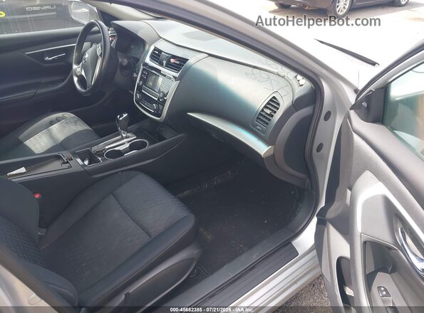 1N4AL3AP3JC151381 2018 NISSAN ALTIMA Silver Вид салону спереду