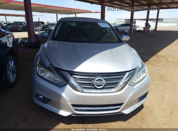 1N4AL3AP3JC247057 2018 NISSAN ALTIMA Silver Вид щитка приладів