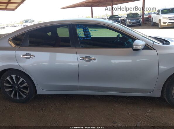 1N4AL3AP3JC247057 2018 NISSAN ALTIMA Silver Вид задньої частини салону