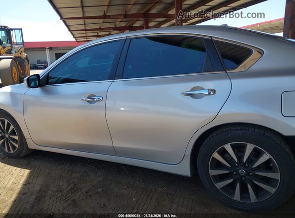 1N4AL3AP3JC247057 2018 NISSAN ALTIMA Silver Панорамний вид салону 360°