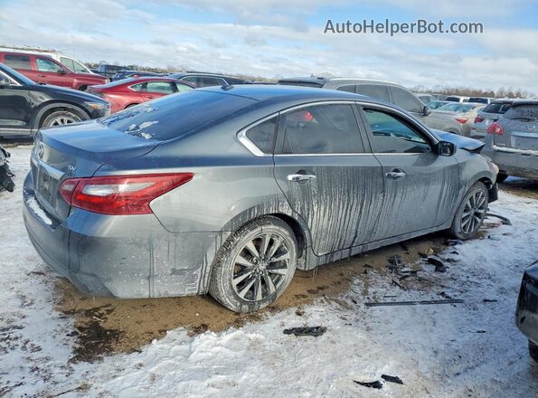 1N4AL3AP3JC250136 2018 NISSAN ALTIMA Серебряный Задняя правая четверть