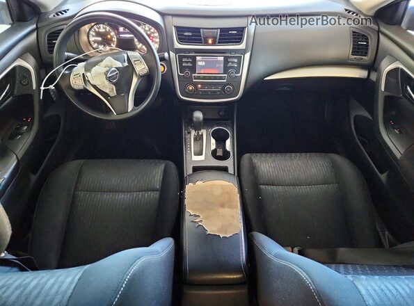 1N4AL3AP3JC475981 2018 NISSAN ALTIMA Red წინა პანელის ხედი