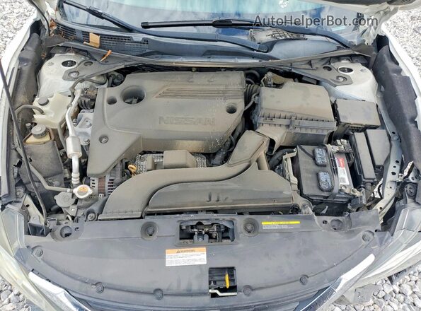 1N4AL3AP4GC140057 2016 NISSAN ALTIMA White Սալոնի հետևի տեսք