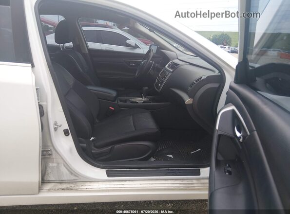 1N4AL3AP4GC172698 2016 NISSAN ALTIMA Белый Вид салона спереди