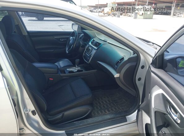 1N4AL3AP4GN372100 2016 NISSAN ALTIMA Серебряный Вид салона спереди
