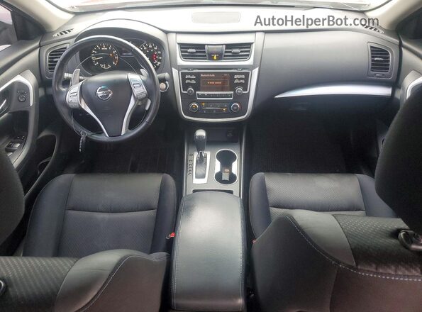 1N4AL3AP4HC232741 2017 NISSAN ALTIMA Red Vista del salpicadero