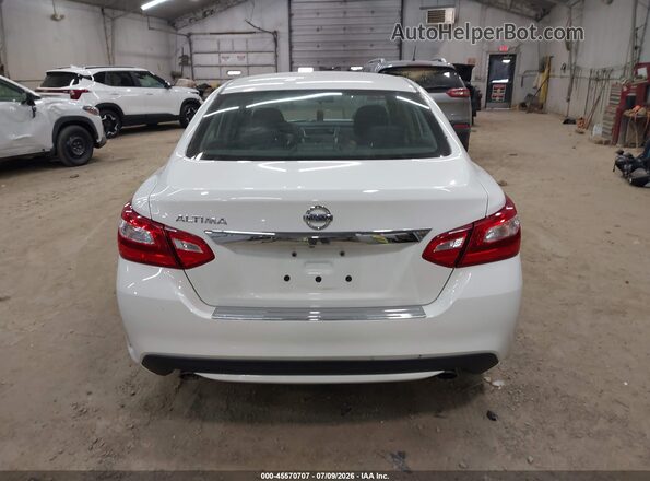 1N4AL3AP4HC245697 2017 NISSAN ALTIMA White 