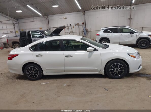 1N4AL3AP4HC245697 2017 NISSAN ALTIMA White Widok wnętrza 360 stopni