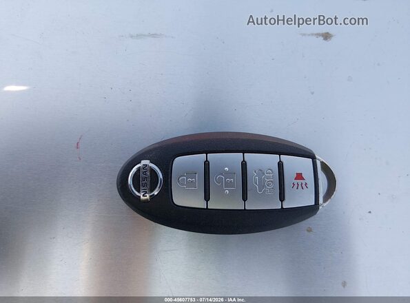 1N4AL3AP4HC477300 2017 NISSAN ALTIMA Silver Widok deski rozdzielczej