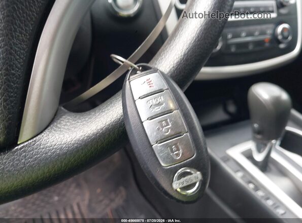 1N4AL3AP4HN315400 2017 NISSAN ALTIMA Silver Vista del salpicadero