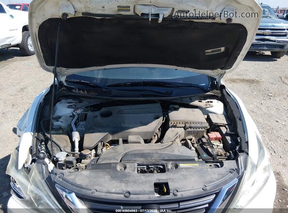 1N4AL3AP4JC136324 2018 NISSAN ALTIMA White Հետևի տեսք