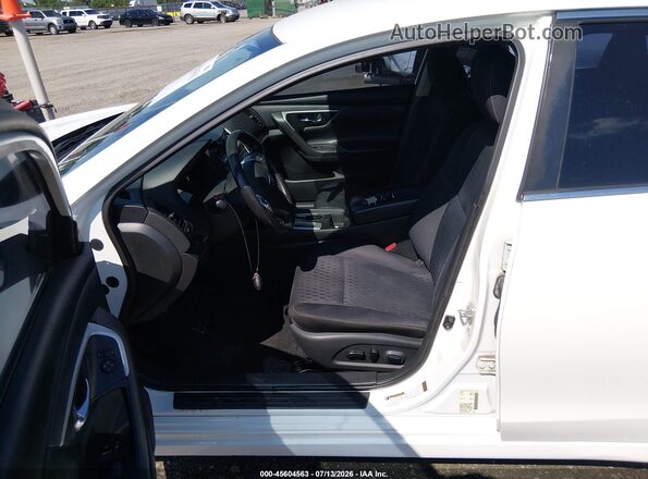 1N4AL3AP4JC136324 2018 NISSAN ALTIMA White 