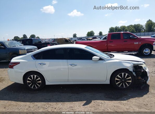 1N4AL3AP4JC136324 2018 NISSAN ALTIMA White Սալոնի հետևի տեսք