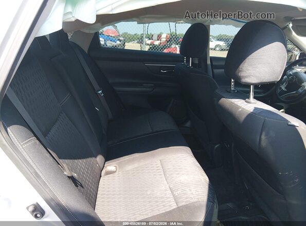 1N4AL3AP4JC142480 2018 NISSAN ALTIMA Silver Widok naklejki z numerem VIN