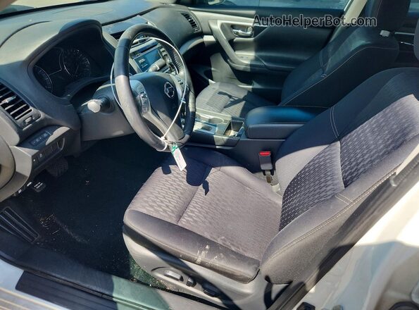 1N4AL3AP4JC181425 2018 NISSAN ALTIMA Белый Вид салона спереди