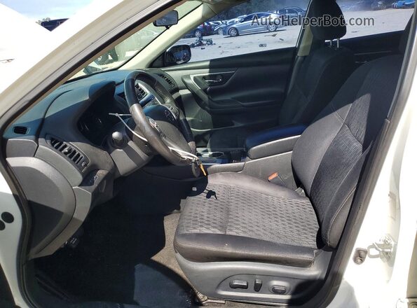 1N4AL3AP4JC188844 2018 NISSAN ALTIMA White Widok wnętrza z przodu