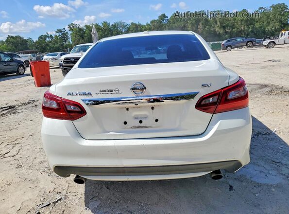 1N4AL3AP4JC188844 2018 NISSAN ALTIMA White Widok z tyłu