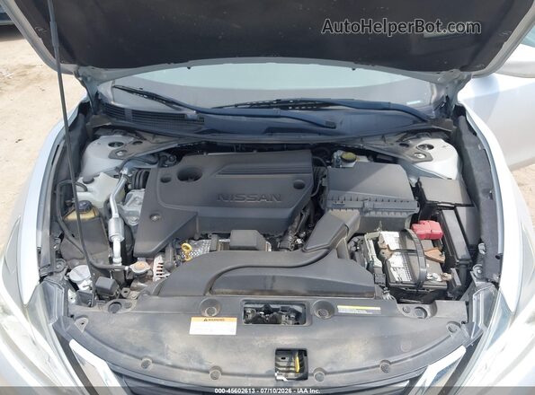 1N4AL3AP4JC237119 2018 NISSAN ALTIMA Silver Widok z tyłu