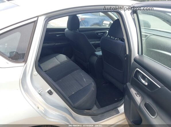 1N4AL3AP4JC237119 2018 NISSAN ALTIMA Silver Widok naklejki z numerem VIN